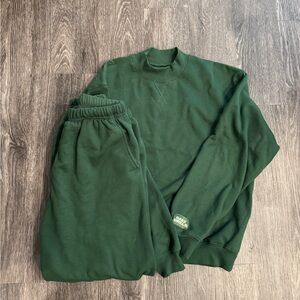 Daily Drills Deep Green Sweatshirt and Sweatpants Set
